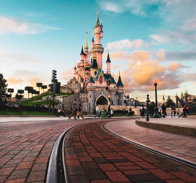 Μαγικός κόσμος της Disney Μάιος - Σεπτέμβριος