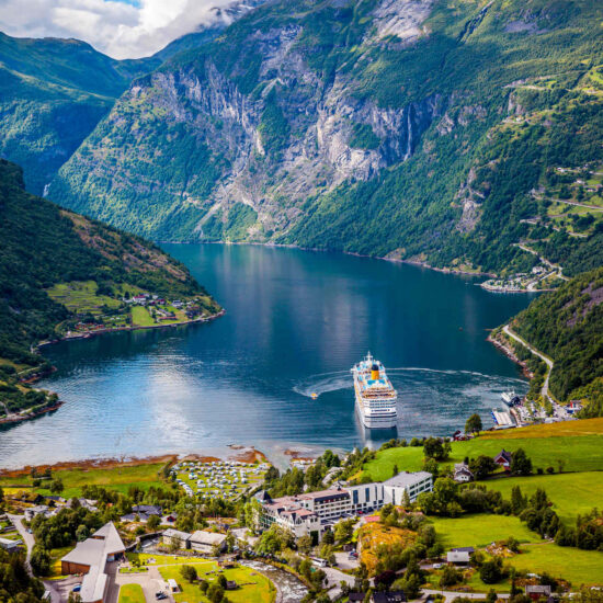 Πανόραμα Σκανδιναβίας και Νορβηγικά Φιόρθ Ιούλιος Αύγουστος