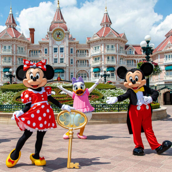 Disneyland για Οικογένειες Aγ.Πνευματος